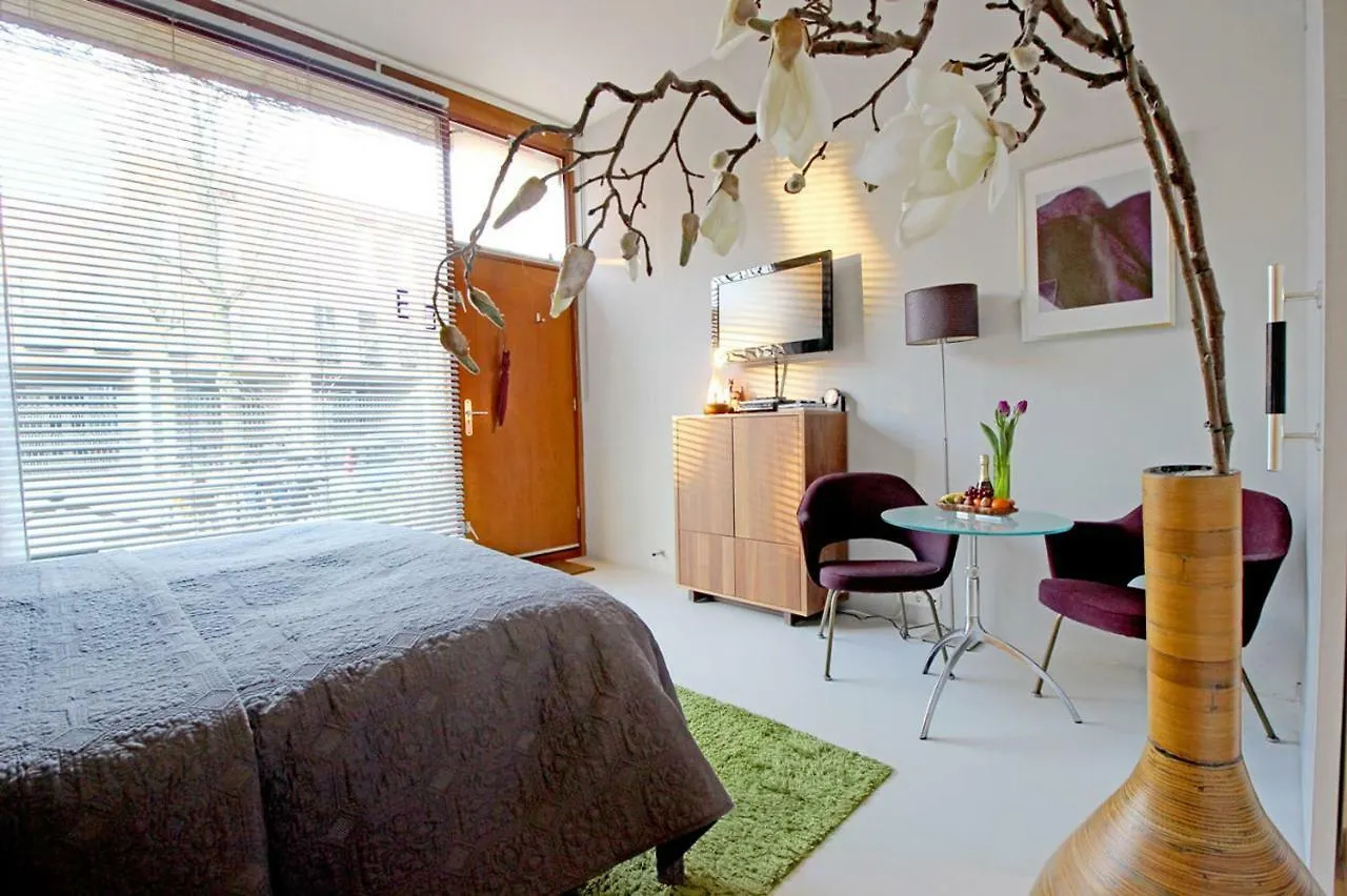 Eastendroom Amsterdam 2*,